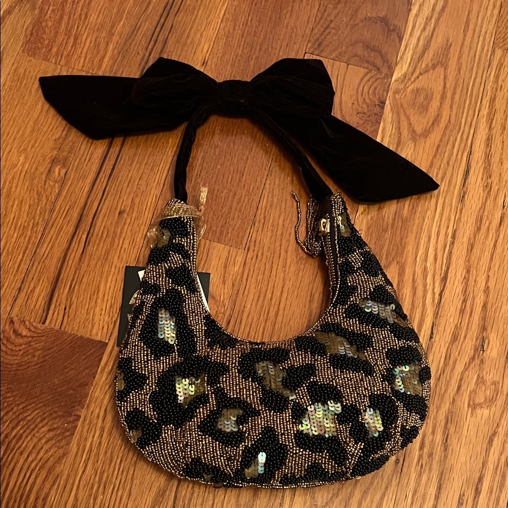 Elegant Black and Gold Sequin Women's Bag